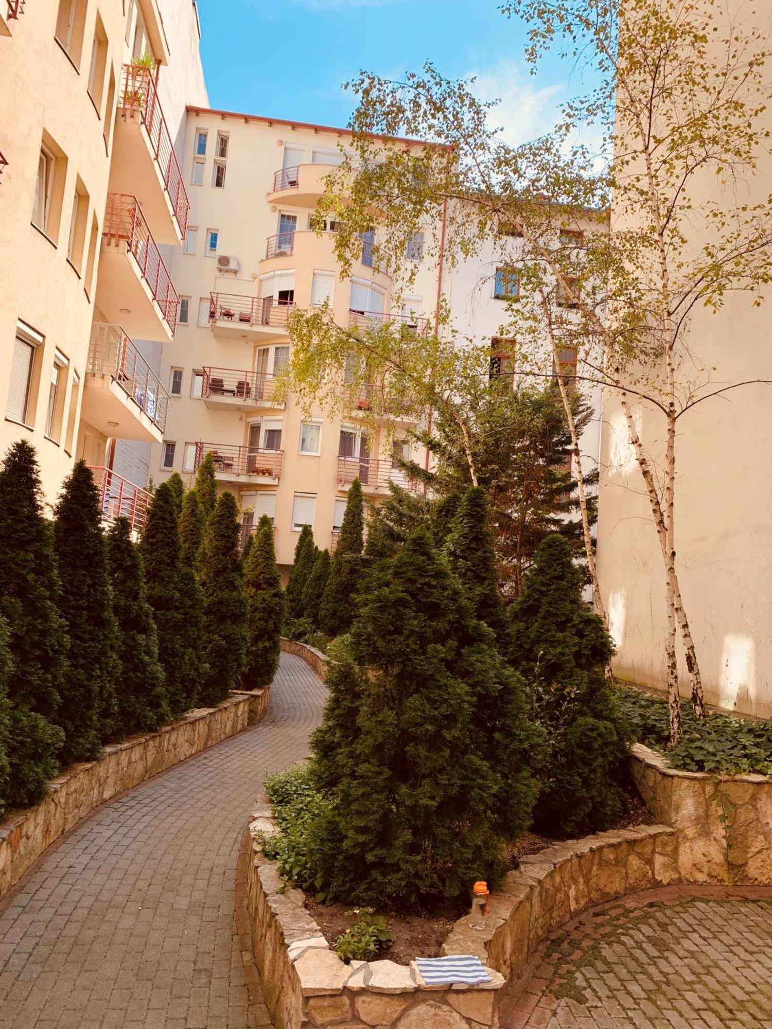 Peony Kaldy Apartman Free Garage Under The House Budapest Exterior foto