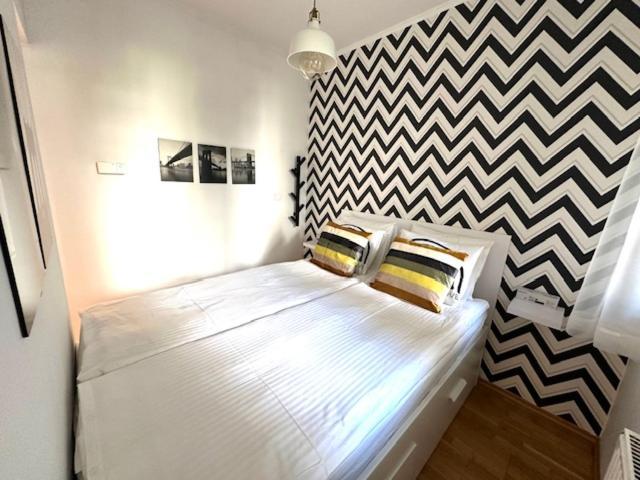 Peony Kaldy Apartman Free Garage Under The House Budapest Exterior foto